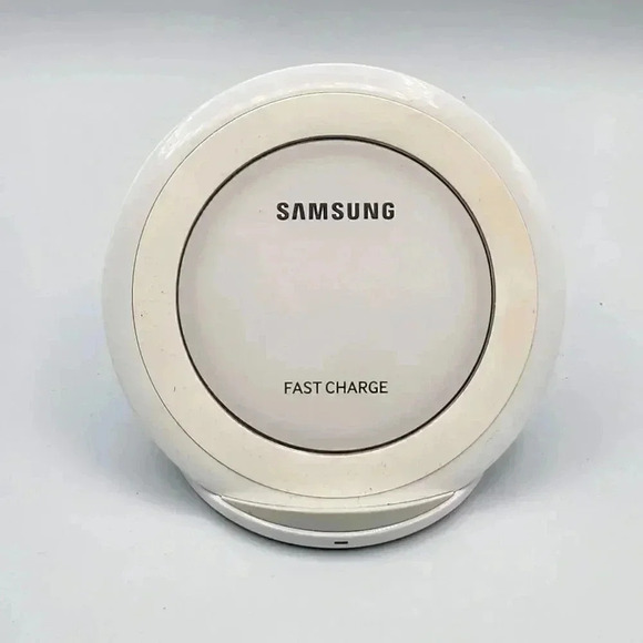 Samsung Fast Charge Wireless Charging Stand Mobile Accessories White EP-NG930 - Picture 1 of 5
